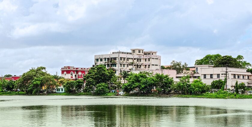 A beautiful view of the Burdwan Medical College, with a pond in front