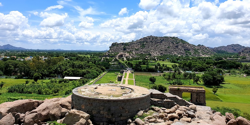 View of Tranquebar Fort surrounded by verdant landscapes and the clear blue sky on the horizon