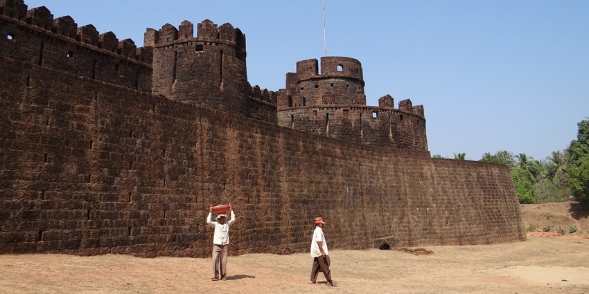 Siddavatam Fort is an epitome of sturdy architecture and intricate carvings in Andhra Pradesh