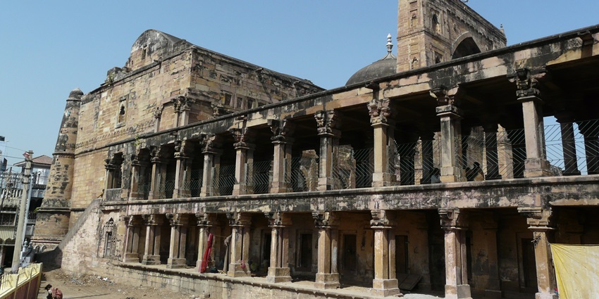 South facade of Jama Masjid near Atal Mosque showcasing two-story Islamic architecture.