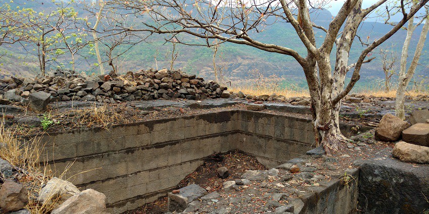 Mrugagad Fort surroundings with scenic views and trails.