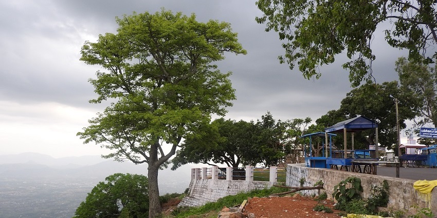 A scenic picture of Pagoda Point that offers some of the top things to do in Yercaud.