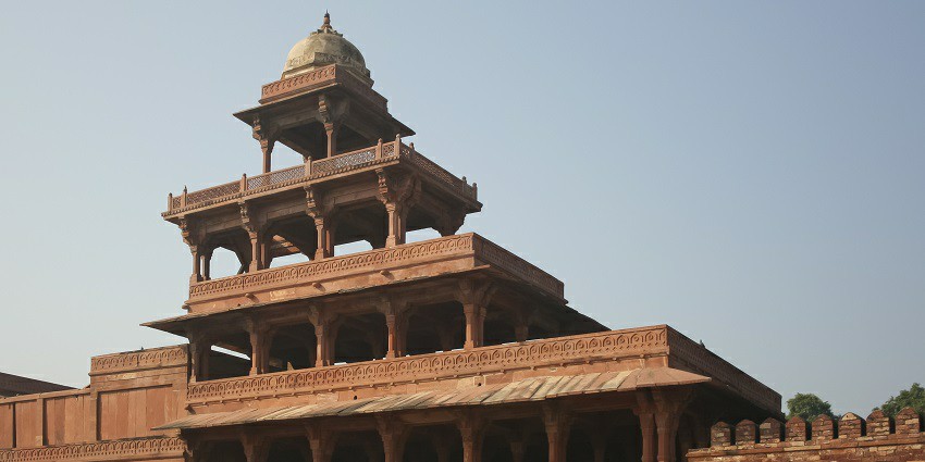 A picture of Panch Mahal, a five-story palace in Fatehpur Sikri built with columns