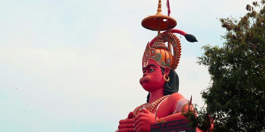 Hanuman Garhi Temple in Ayodhya, Uttar Pradesh is an important religious place.
