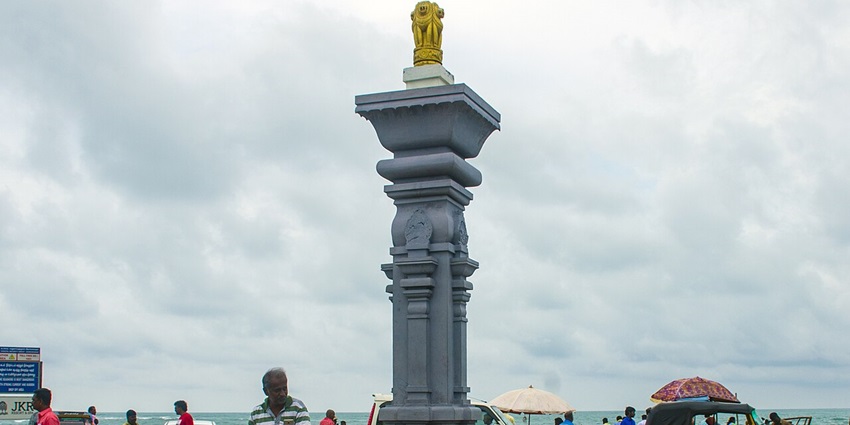 Panoramic Visatas At Arichal Munai is one of the best things to do in Dhanushkodi
