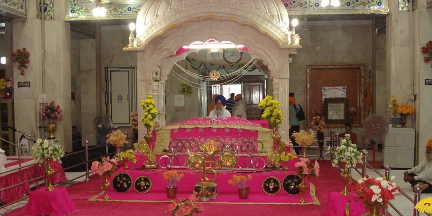 An inside view of the Paonta Sahib Gurudwara featuring a serene ambience.