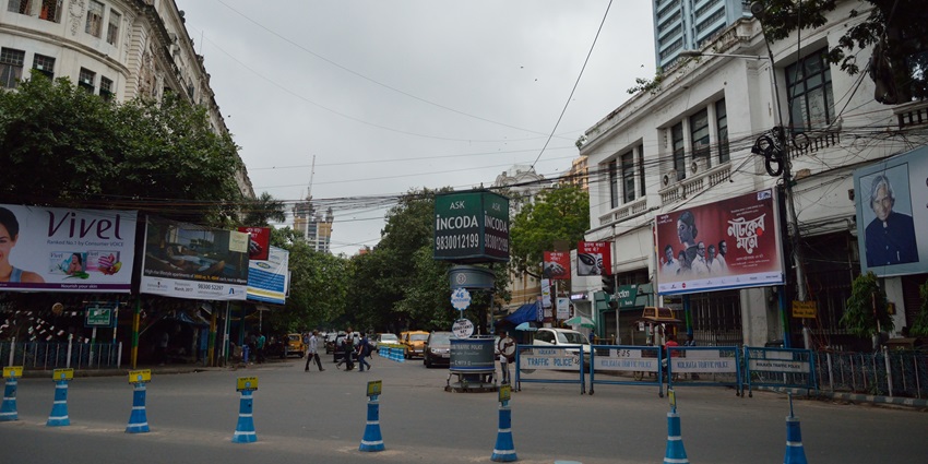 Morning view of Park Street, one of the places to visit with friends in Kolkata.