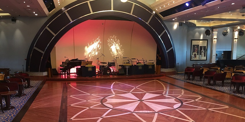 The most happening nightclub in Chennai, hosting DJs from around the world.