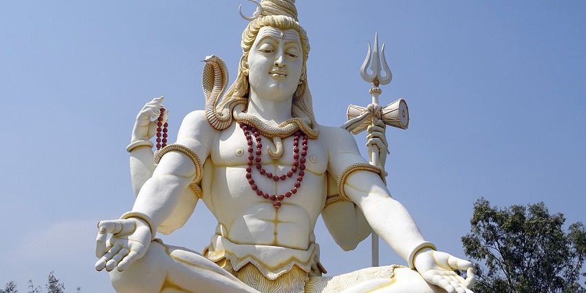 A statue of Lord Shiva at Pataleshwar temple at one of the top places to visit in Moradabad.