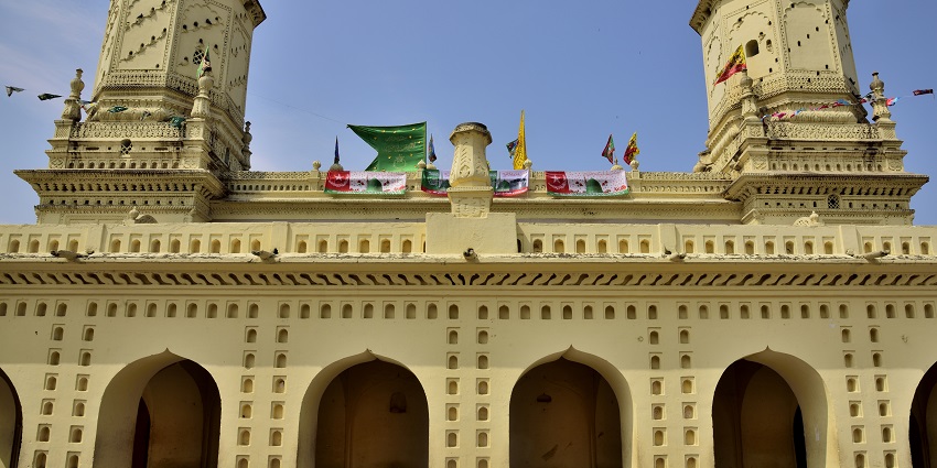 Peer Mohalla Juma Masjid is one of the holy place to visit in Puttur