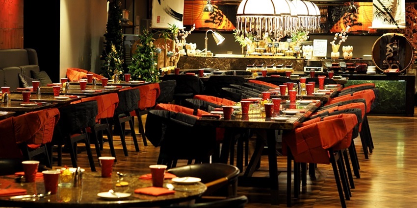 Lively bar offering a range of beverages and entertainment.