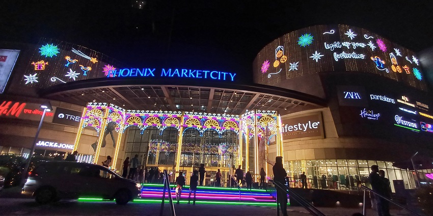 New Year events in Chennai malls offer shopping, performances, and fireworks displays