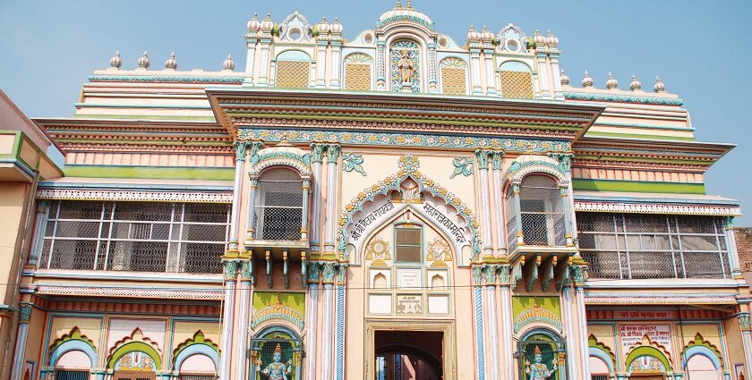 Image of a temple in Ayodhya, one of the best places near Lucknow for a weekend getaway