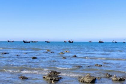 An image of the pristine Bakkhali Beach which is famous among the tourists.