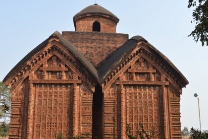 Image of the Jorbangla temple, one of the most famous places to visit in Bishnupur