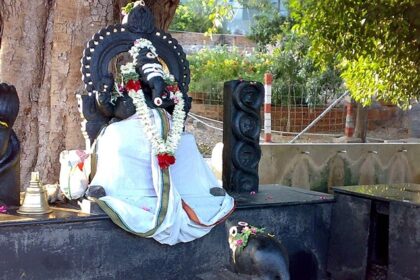 Lord Ganesha Idol in Pillayar temple, one of the best places to visit in Erode.