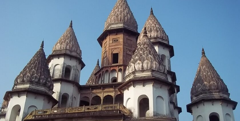 View of Hangseshwari Temple, one of the popular places to visit in Hooghly