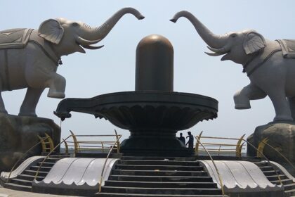 ShivaLinga and Elephant Statue at Yanam Beach, Yanam.