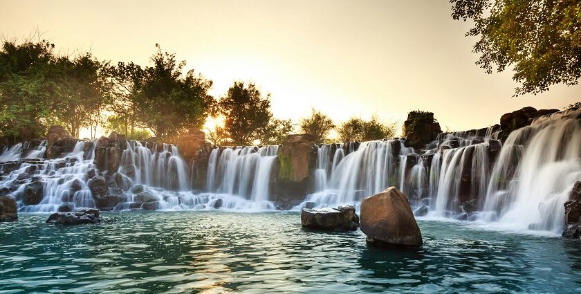 A picture of Papanasam waterfalls, one of the top places to visit near Tirunelveli