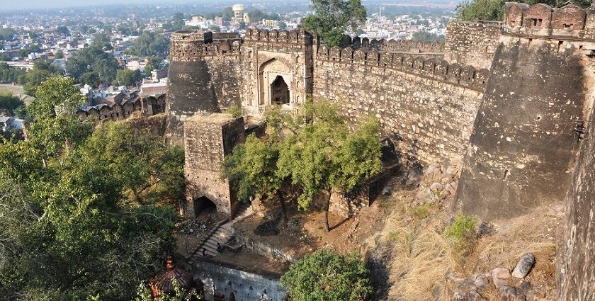 A picture of the town captured from the fort, showcasing the best tourist attractions in Jhansi.