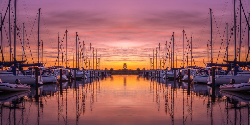 Pondy Marina is a popular evening destination to visit in Pondicherry at night.