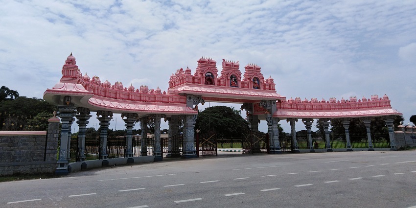 Outside view of Rameshwer temple one of the best places to visit during Nagarhole travel.