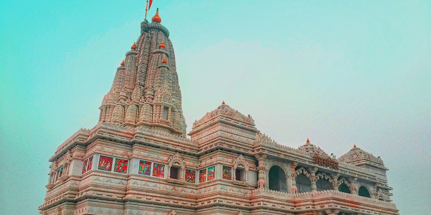 A picture of Prem Mandir, a Hindu temple and one of the top places to visit in Vrindavan