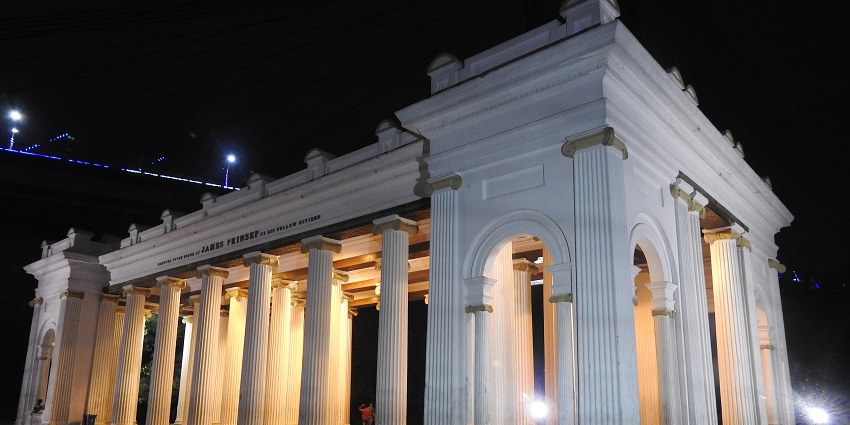 Majestic view of Princep Ghat, a place to visit in South Kolkata.