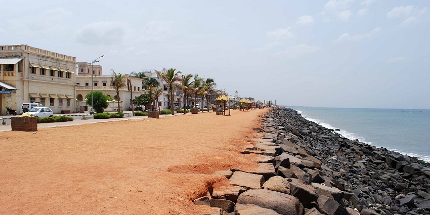 A picture of Promenade Beach, one of the top places to visit in Pondicherry.