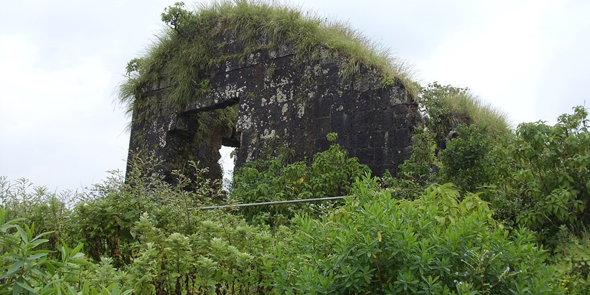 Experience the stunning views from the top of the ancient Purandar Fort, Maharashtra.