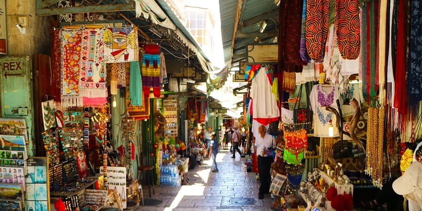 Puttur market is one place for all types of shopping like,textile,spices,vegies