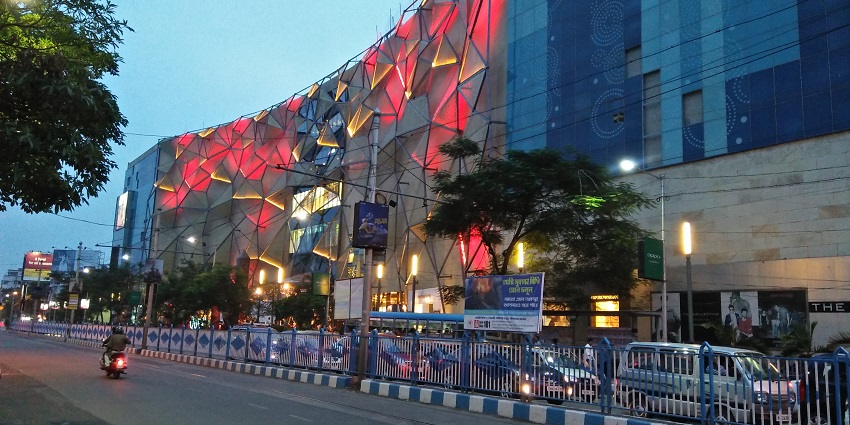 A glimpse of the famous Quest Mall - one of the places to visit in Kolkata in evening.