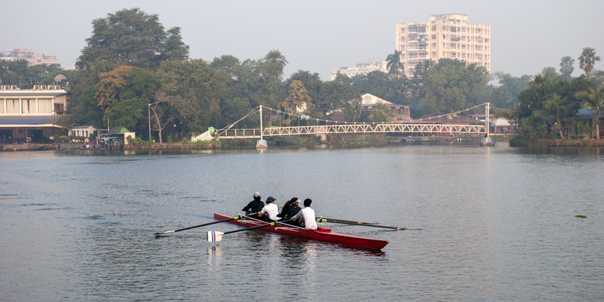 Rabindra Sarobar Lake is one of the best places to visit in South Kolkata, Kolkata