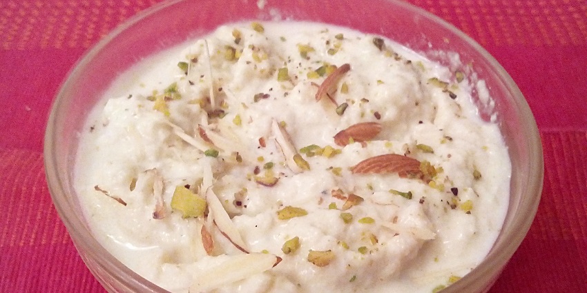 Creamy dessert made from condensed milk and flavored with cardamom.