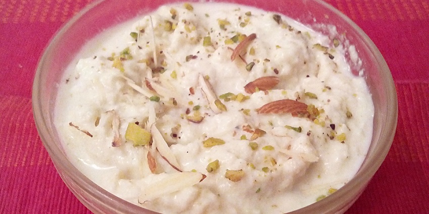 CreamyRabri is one of the top desserts you can enjoy among the best foods in Meerut.
