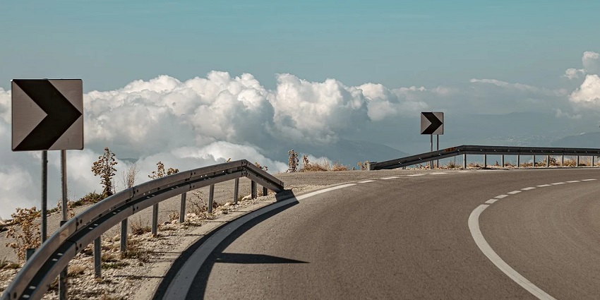 Race Course Road is one of the most popular places to visit in Coimbatore at night.