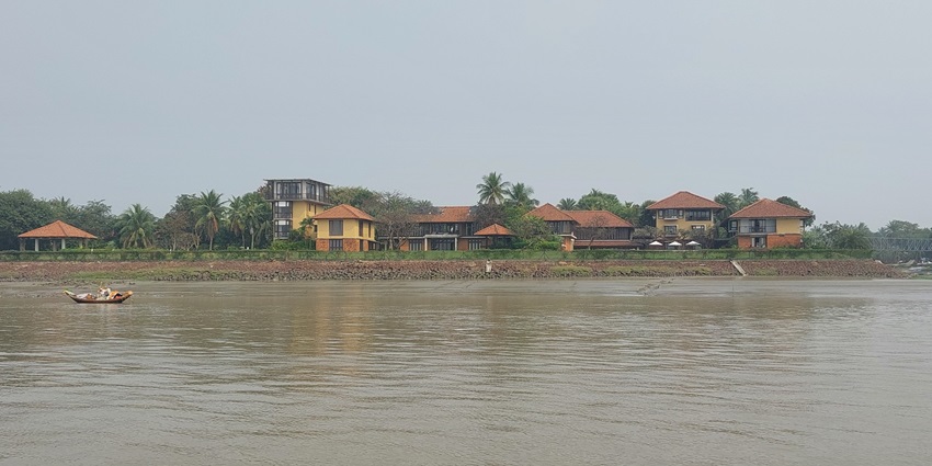 Raichak’s riverside fort is a must-visit among places near Kolkata within 100 km