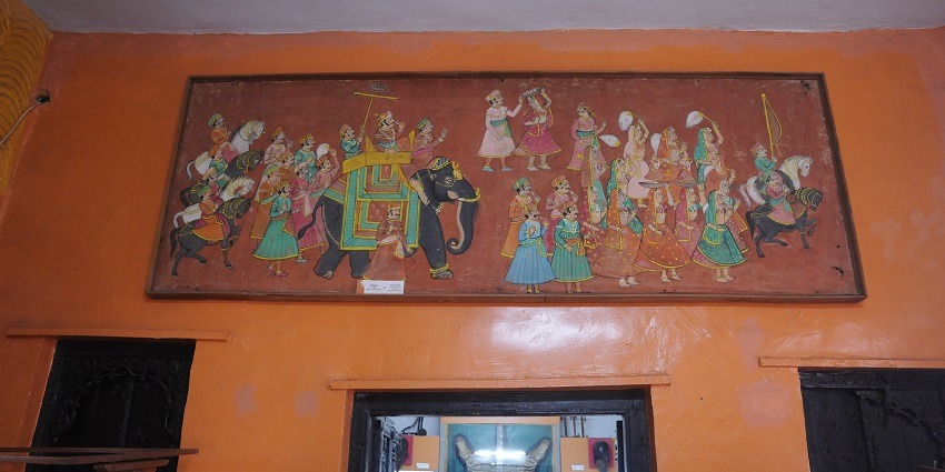 A painting on the wall of the Raja Dinkar Kelkar Museum, one of the museums in Maharashtra