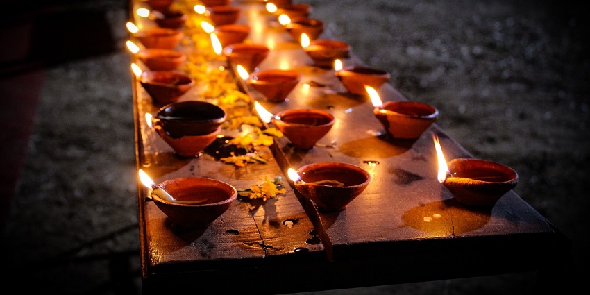 An image showing a flame lit up in Ramar Temple Kotturpuram, one of the important Ramar temples in Chennai.