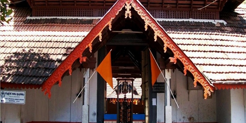 View of the entrance of Ramaswamy Temple, one of the famous temples in Kumbakonam temples.