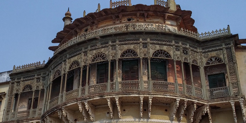 Explore the stunning Ramnagar Fort - a hidden gem among the forts in Uttar Pradesh.