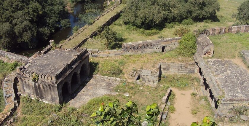 Ranjankudi Fort, the historical site showcasing 17th-century architectural brilliance.