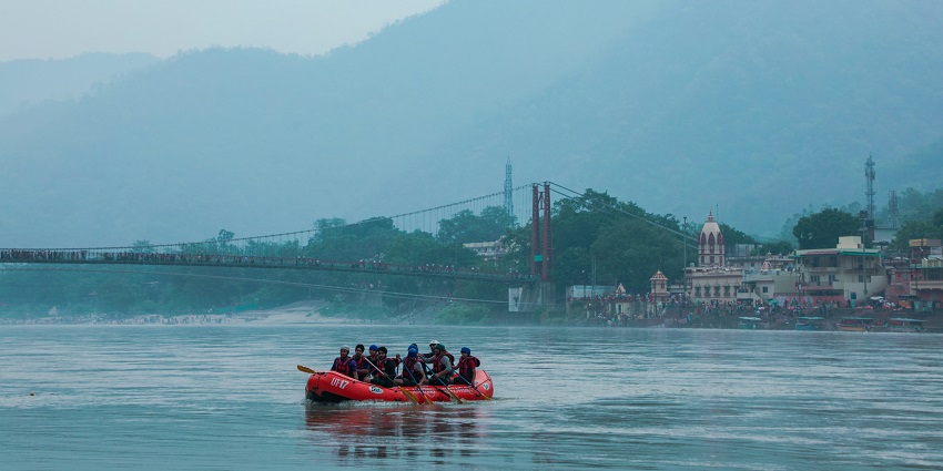stunning scenery while rafting is one of the exciting things to do in Rishikesh with family.