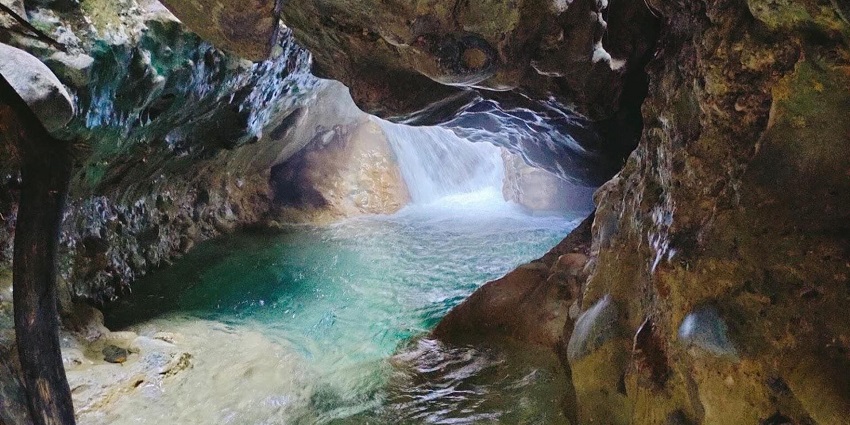 Robber’s Cave is a natural wonder that one must never miss if they are here by any chance.