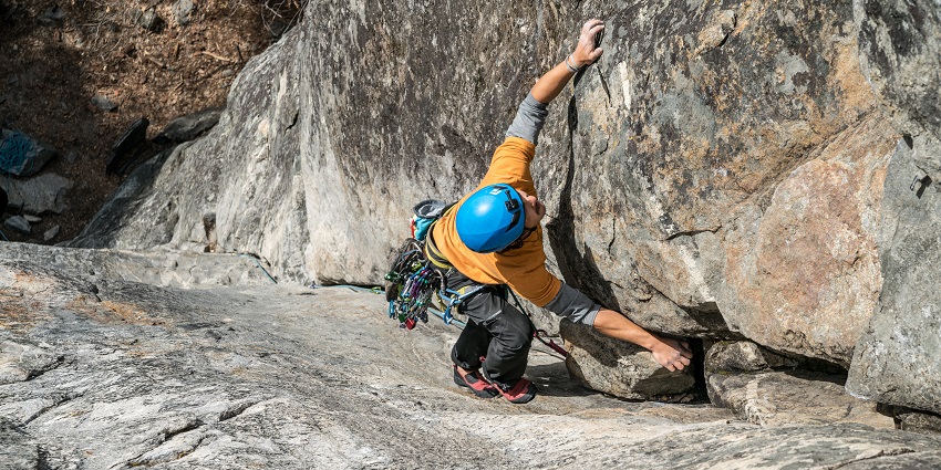 You can enjoy an exciting rock climbing adventure on challenging and picturesque hills