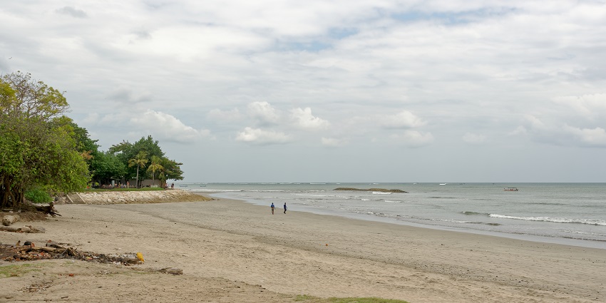 Sangumal Beach is a calm getaway with attractive views, and it is one of the best beaches near Madurai