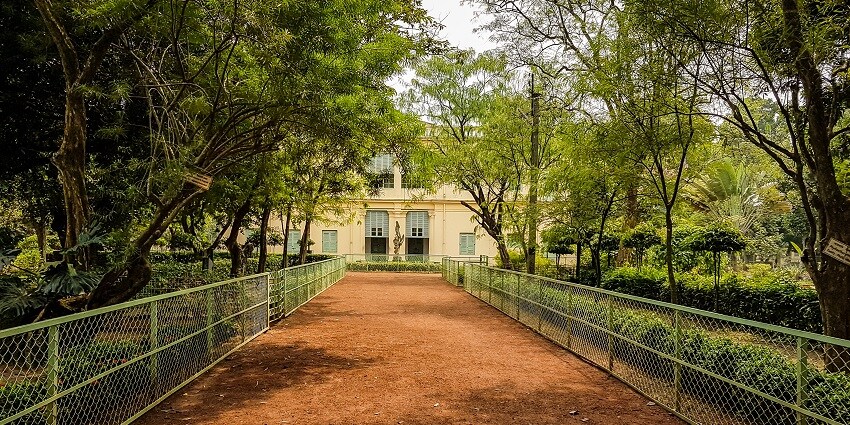 Experience the artistic legacy of Santiniketan, a place to visit in West Bengal in June
