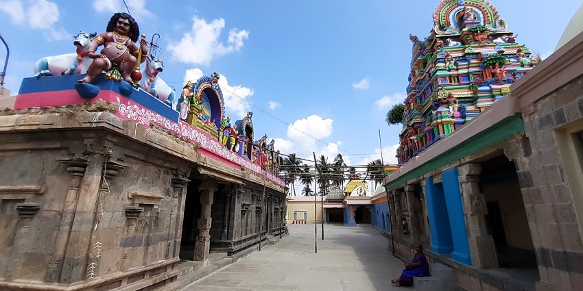 Offer prayers at the quaint Sattainathar Tempe which houses three shrines of Lord Shiva.