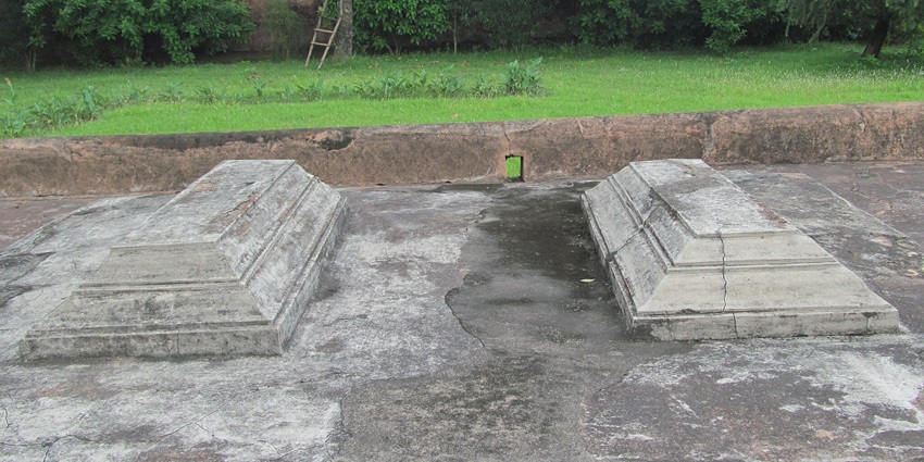 The tomb of Siraj-ud-Daulah who was the last Nawab of Bengal to rule in West Bengal.