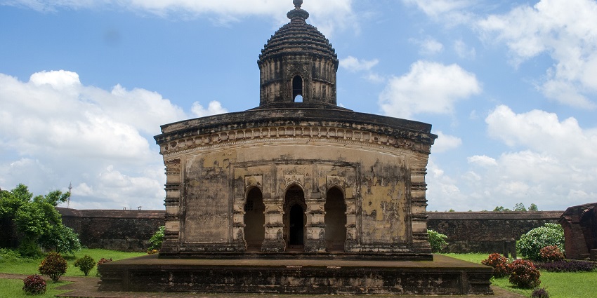A glimpse of the iconic Lalji Temple exuding historical significance and rustic charm.